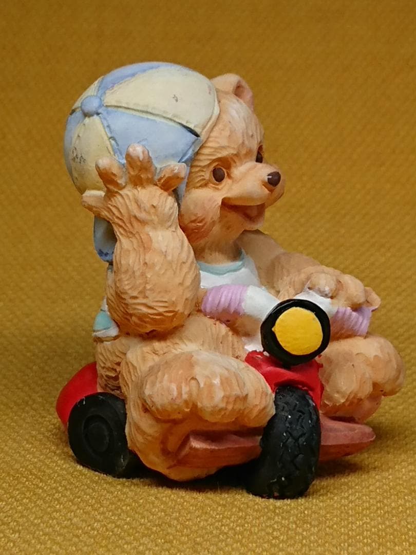 くま　熊　人形　彫像　オブジェ　置物　インテリア　工芸品　美術品　A3278