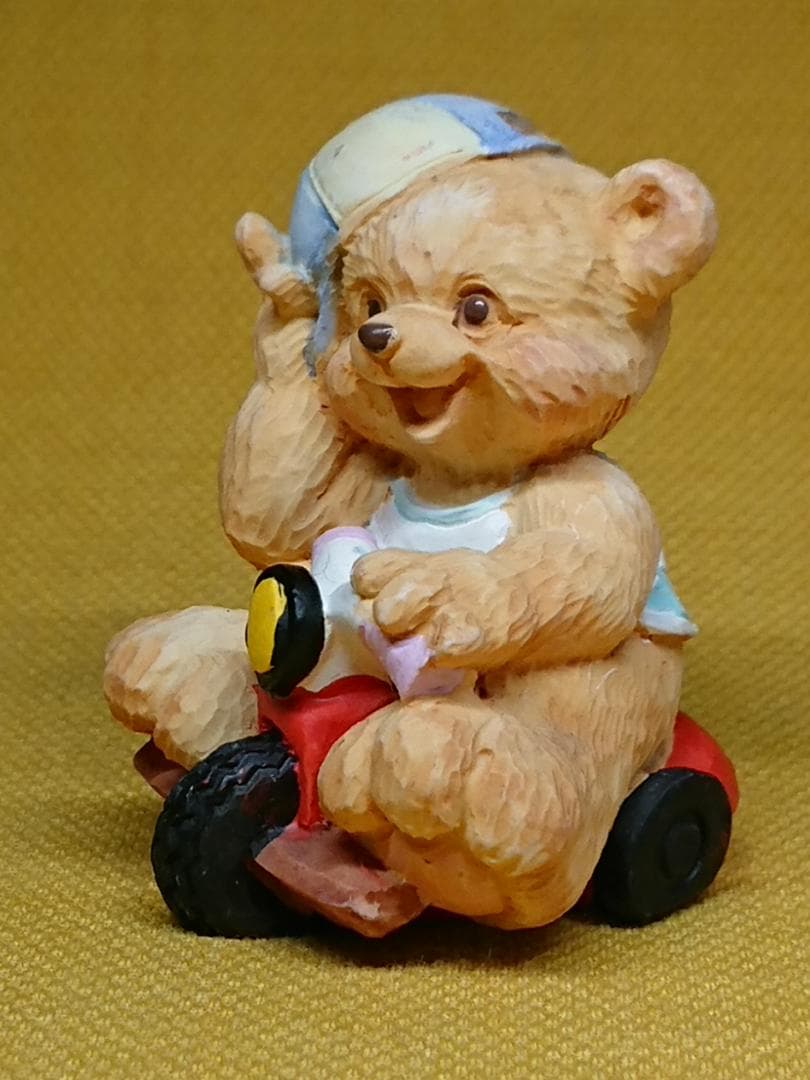 くま　熊　人形　彫像　オブジェ　置物　インテリア　工芸品　美術品　A3278