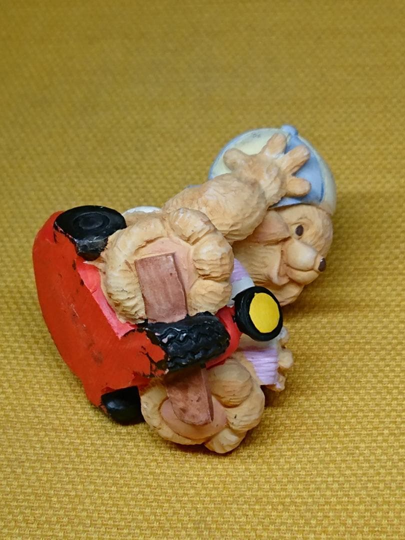 くま　熊　人形　彫像　オブジェ　置物　インテリア　工芸品　美術品　A3278