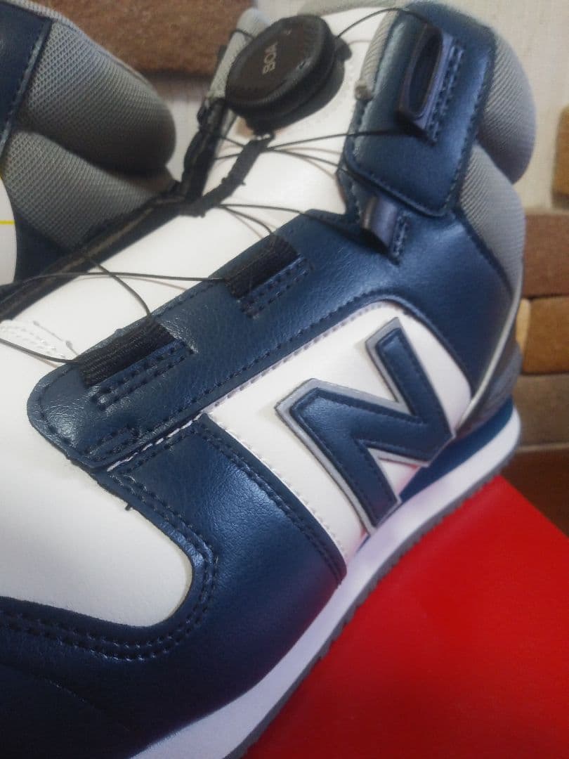 新作カラー　ニューバランス　プロスニーカー　ハリスバーグ　 27.5ｃｍ　安全靴