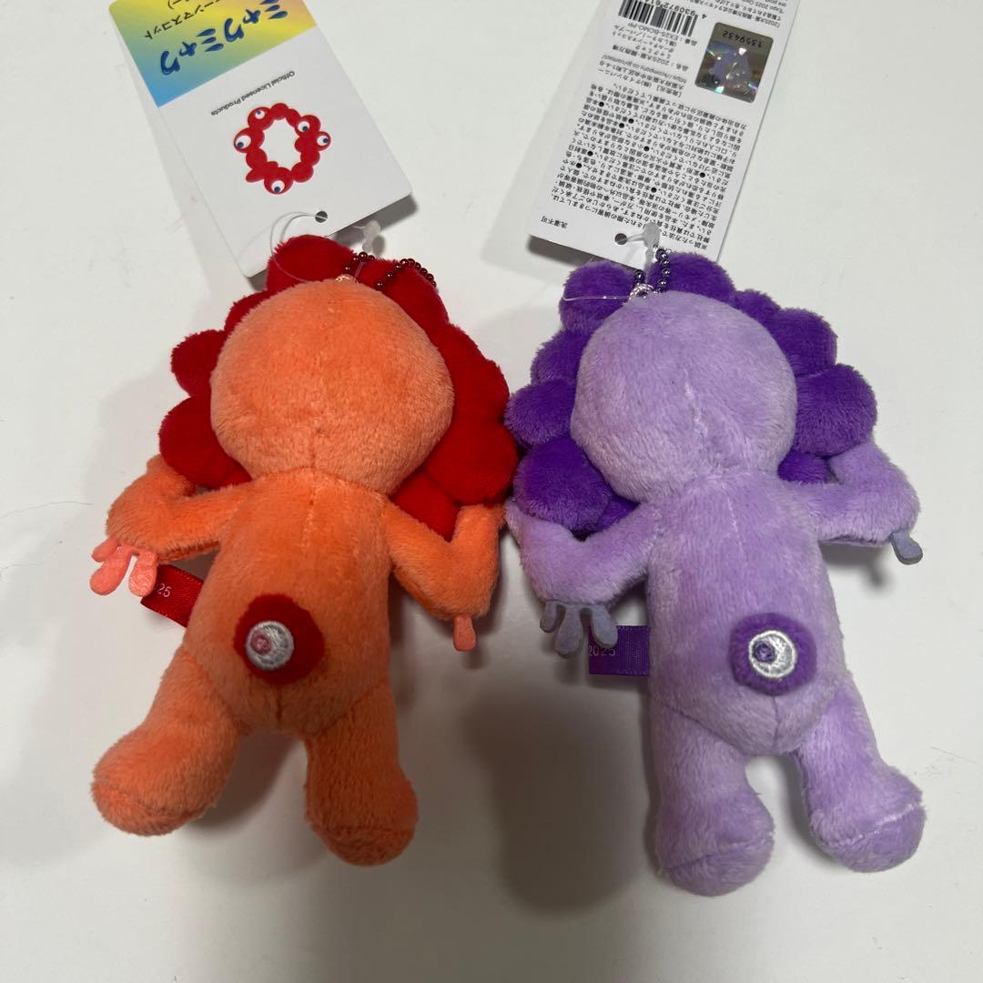 ミャクミャク 推しカラー ぬいぐるみキーホルダー 2個セット - メルカリ