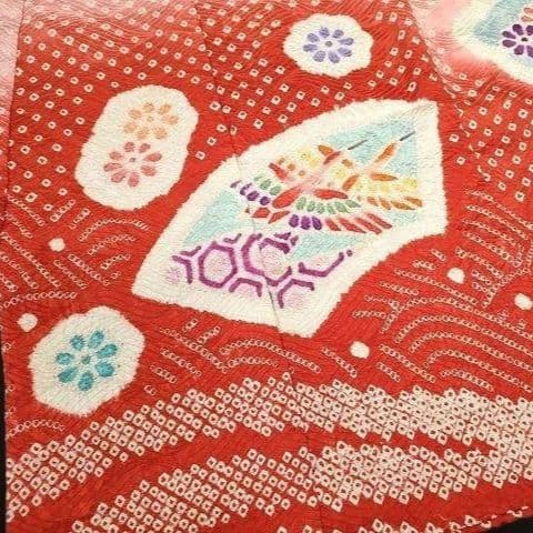 正絹綸子☆本絞り＋グラデーション☆高貴な雰囲気満載な産着～3歳七五三向け祝着