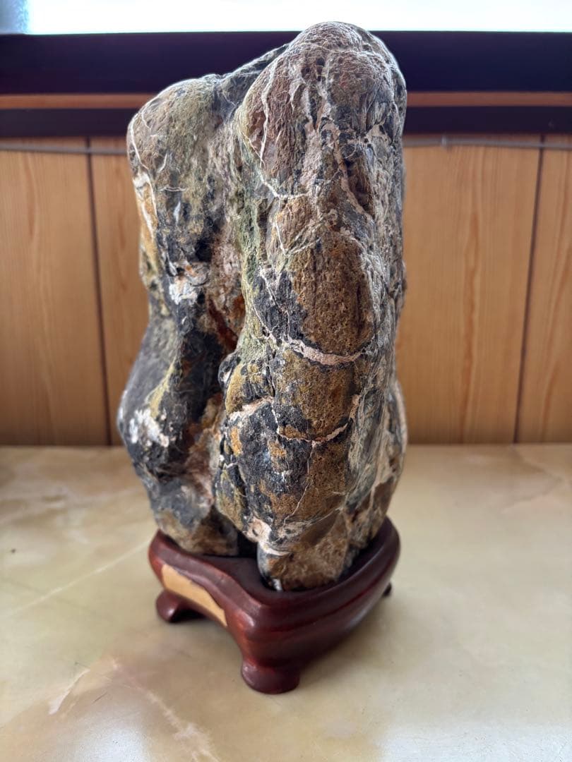 天然石木製台座付き 石の置物 - メルカリ