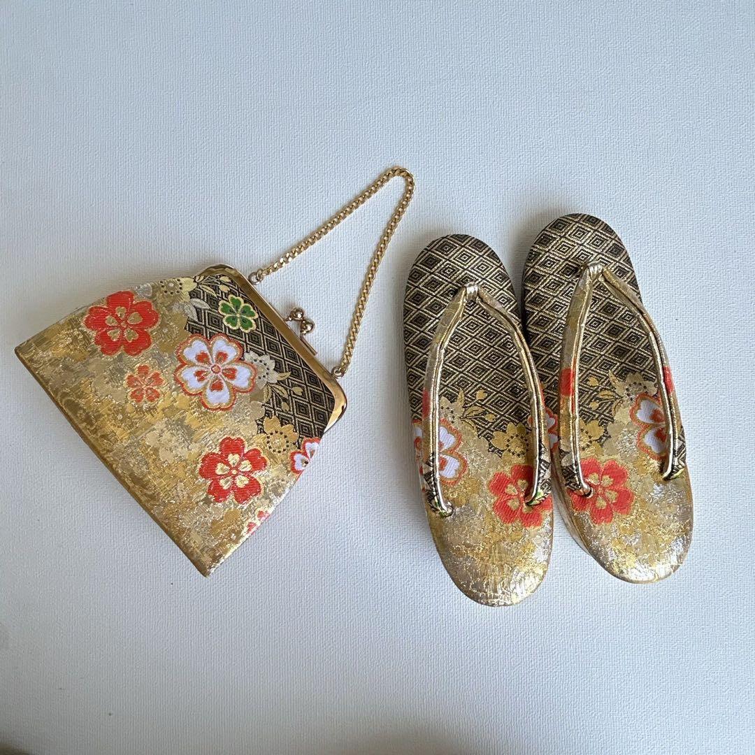 セット　七五三７歳女の子　着物＆帯＆袖なし長襦袢＆小物　黒×赤　蝶　金プリント