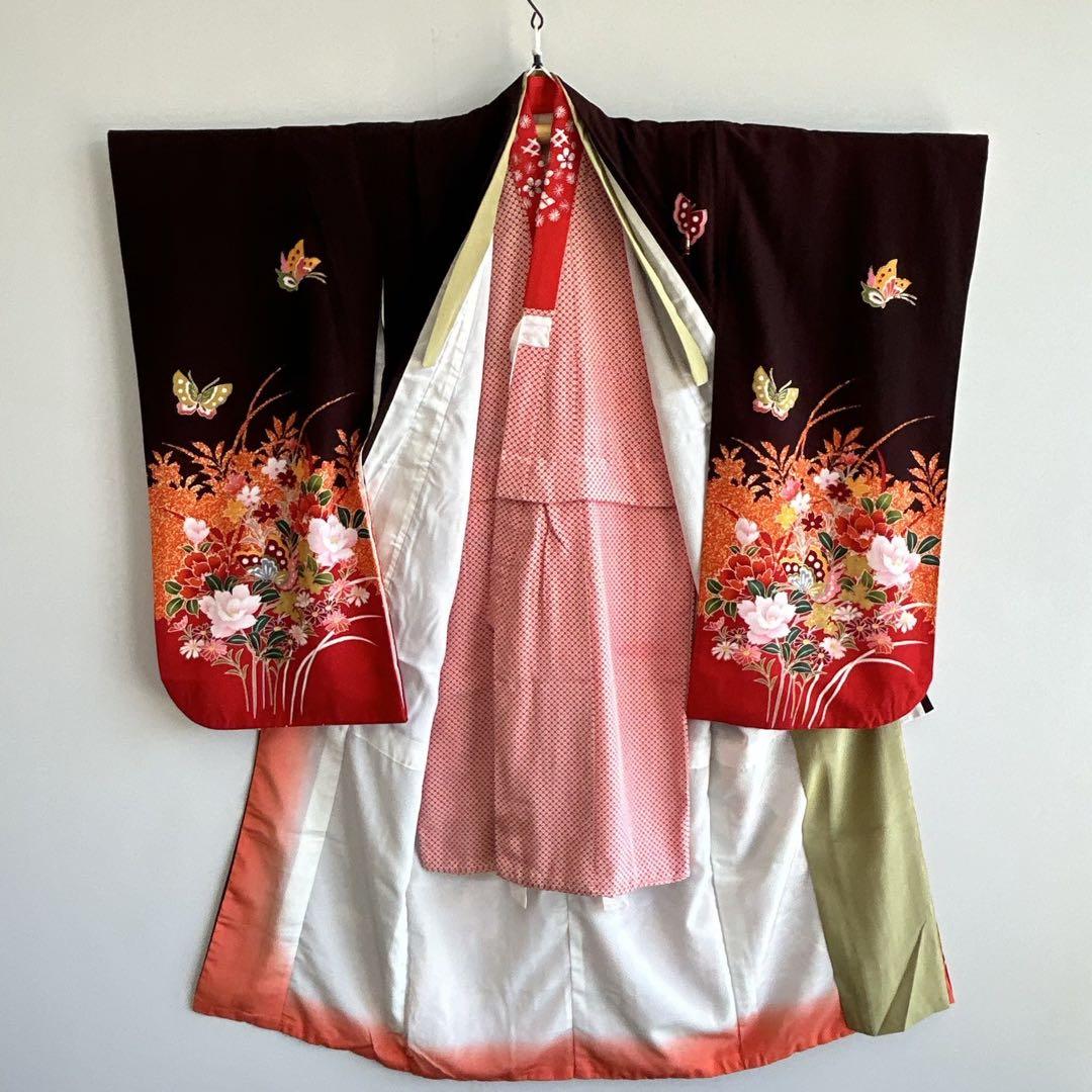 セット　七五三７歳女の子　着物＆帯＆袖なし長襦袢＆小物　黒×赤　蝶　金プリント