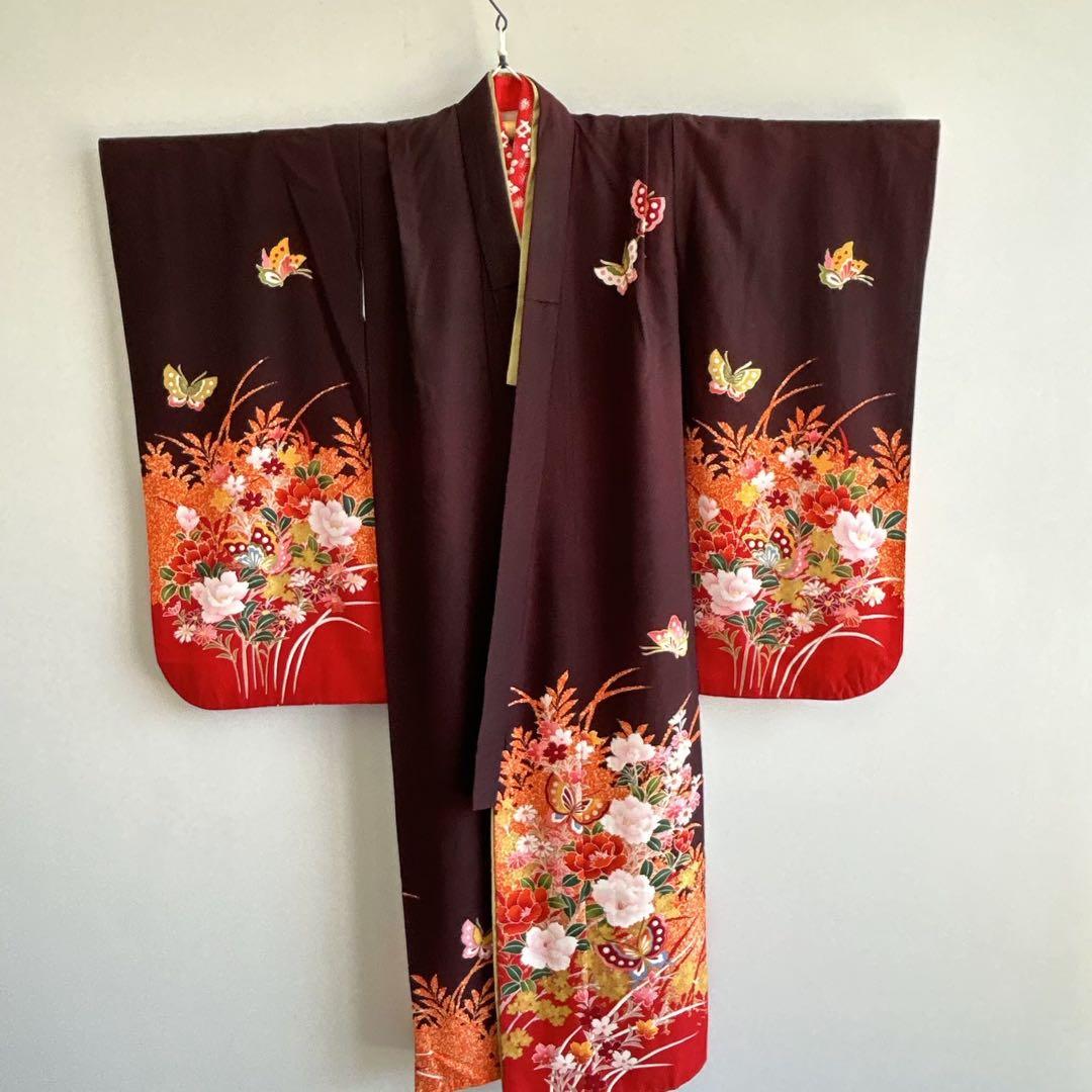 セット　七五三７歳女の子　着物＆帯＆袖なし長襦袢＆小物　黒×赤　蝶　金プリント