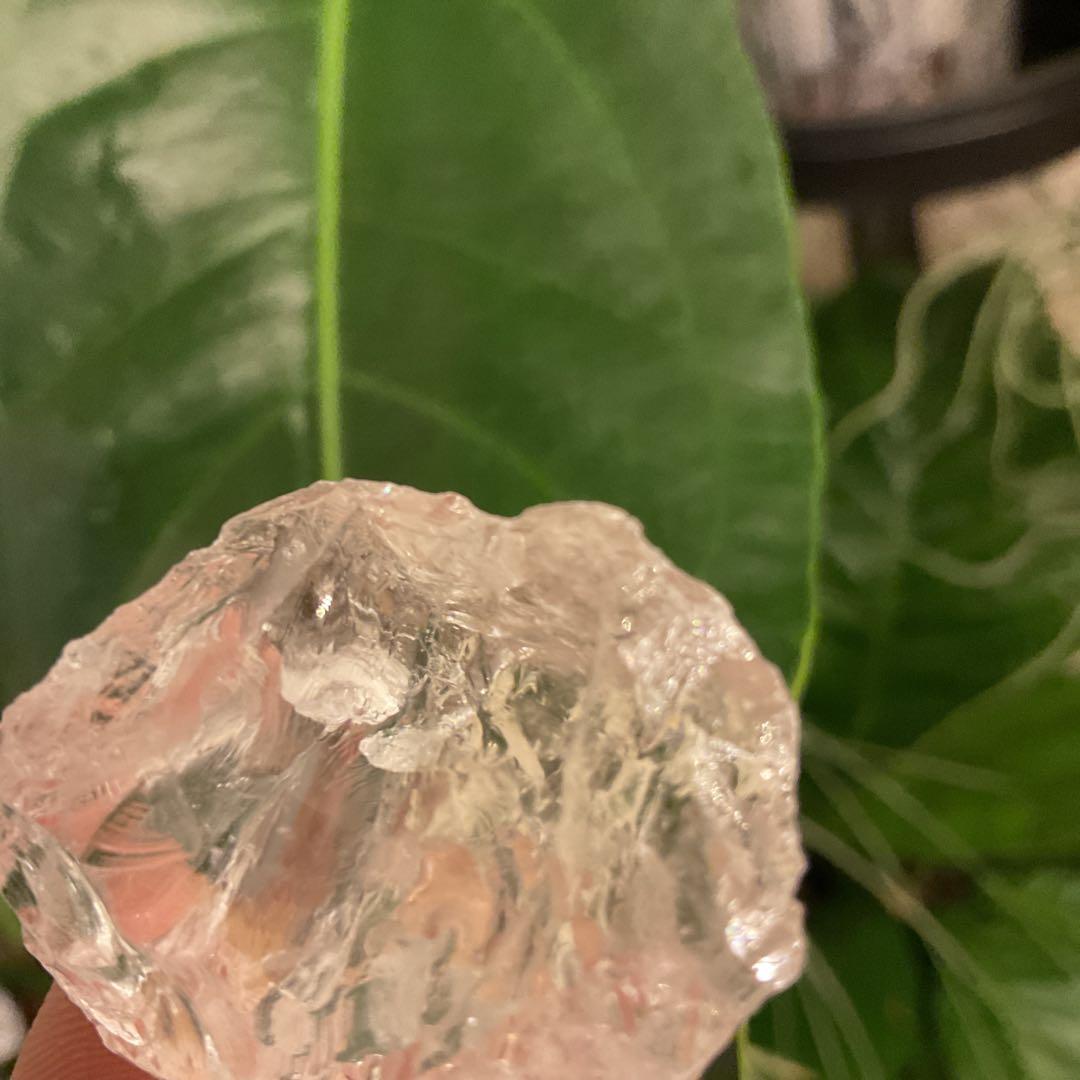 ラスト1点！ マダガスカル産　かち割り水晶　ガラスと真鍮のトレーセット