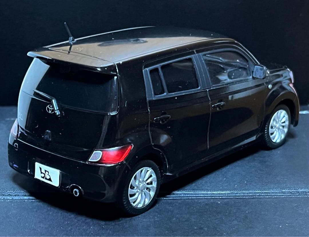 1/24 カラーサンプル トヨタ bB 2代目 X07 ブラックマイカメタリック