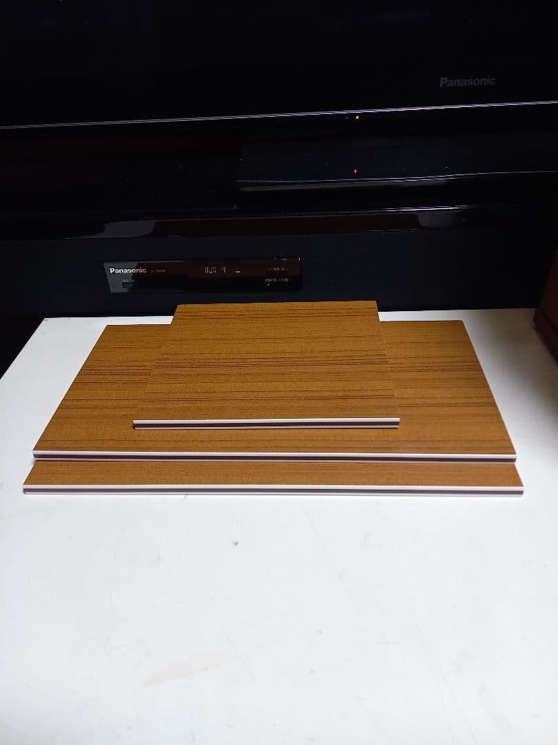 1970's ミッドセンチュリーモダン　ウッドショーケース　木製　ウォールラック