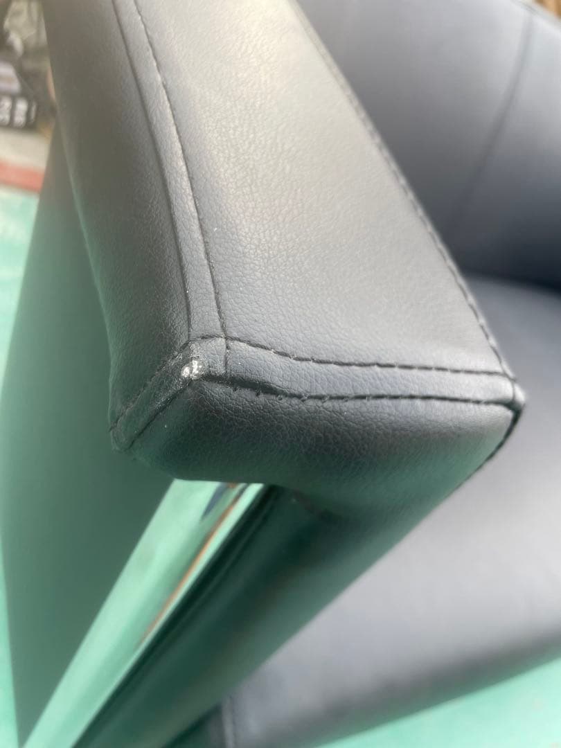 美品　2人掛け￼ソファー￼合皮クラブチェア◎モダンデザイン　店舗サロン書斎3\3