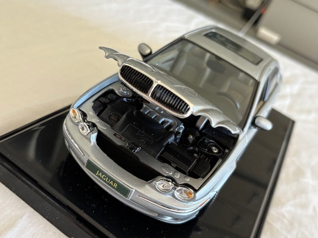 希少】Maisto製 1/18 ジャガー X-TYPE 3.0 ミニカー 【希少】Maisto製