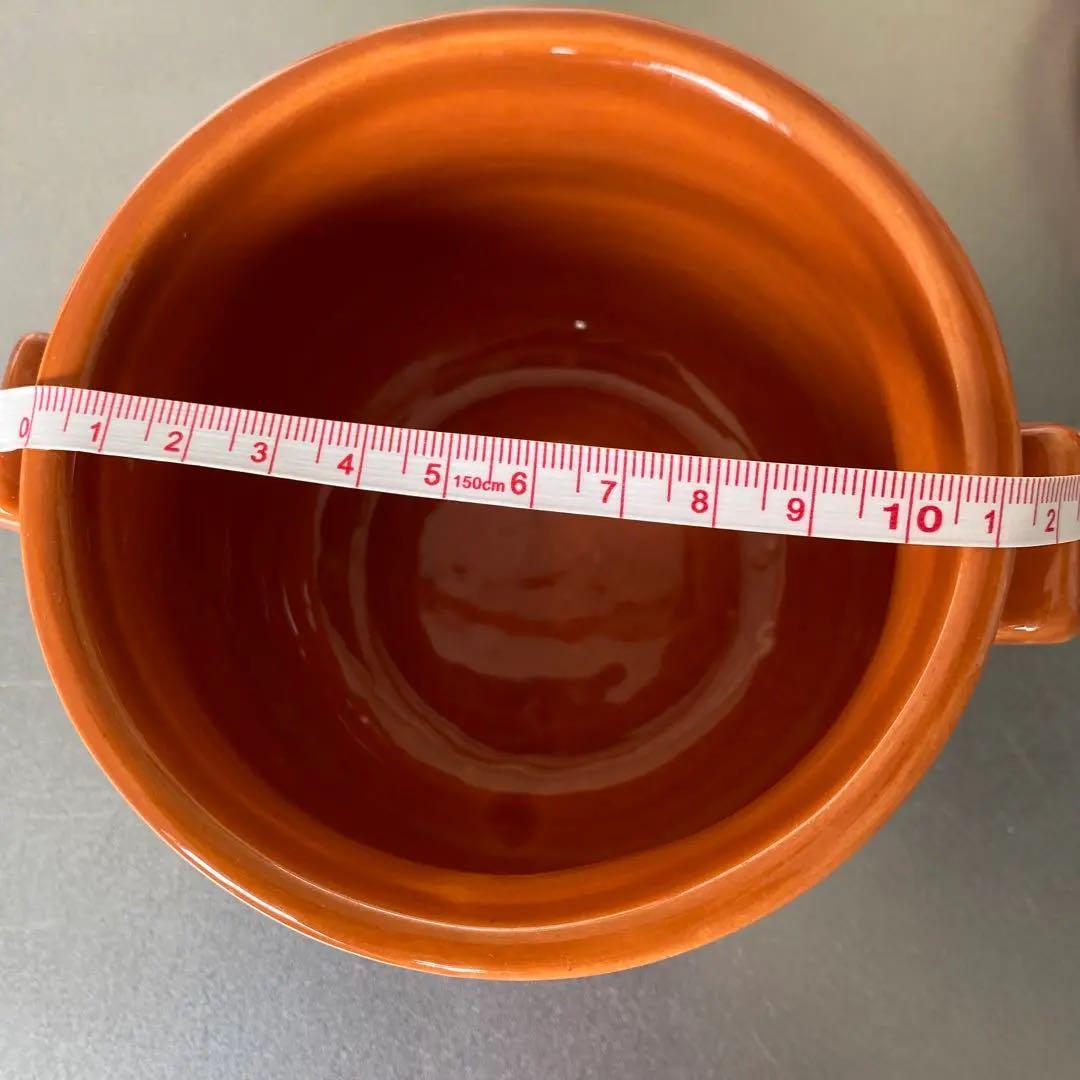 蓋付きの陶器　2種