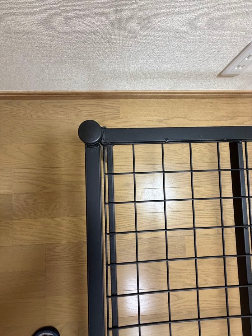 【充電コンセント付き】ベットフレーム　スチール製シングルベッド