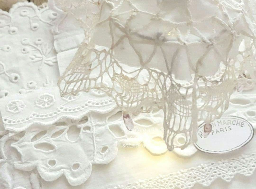 ミニチュア　フランスアンティークレース　　 ランプシェード　Led　ドールハウス