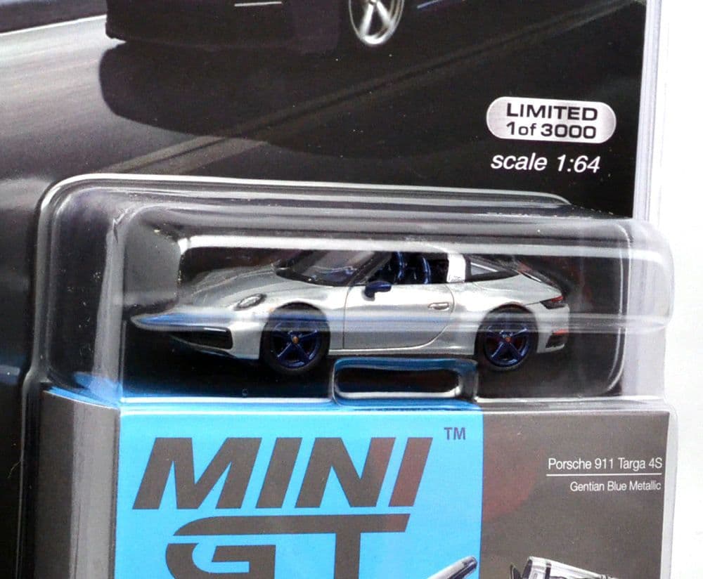 ポルシェ 911 タルガ 4S (ゲンチアンブルーメタリック)　チェイスカー