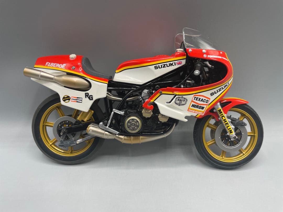 ミニチャンプス 1/12 SUZUKI RG500 ワールドチャンピオン1977