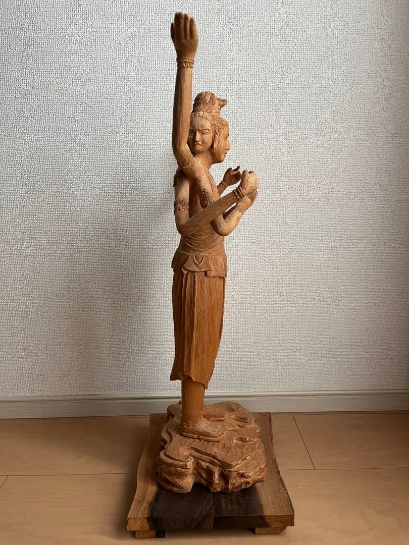 B*S様 木製 多腕の神像 約56cm