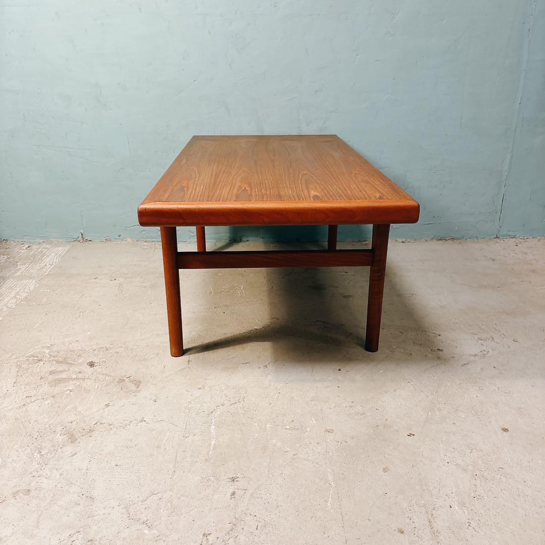 デンマーク　チーク材　コーヒーテーブル　北欧家具　北欧ビンテージ