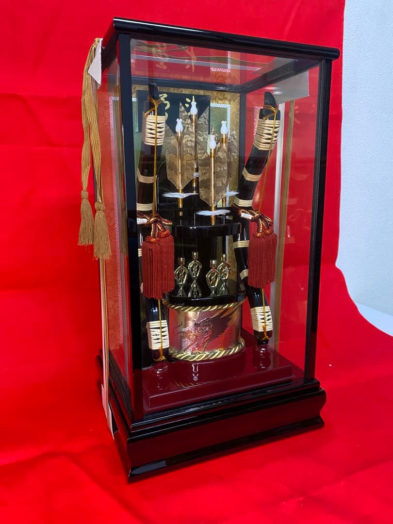 破魔弓　ガラスケース１５号・間口約２８×奥行約２４×高さ約５０㎝