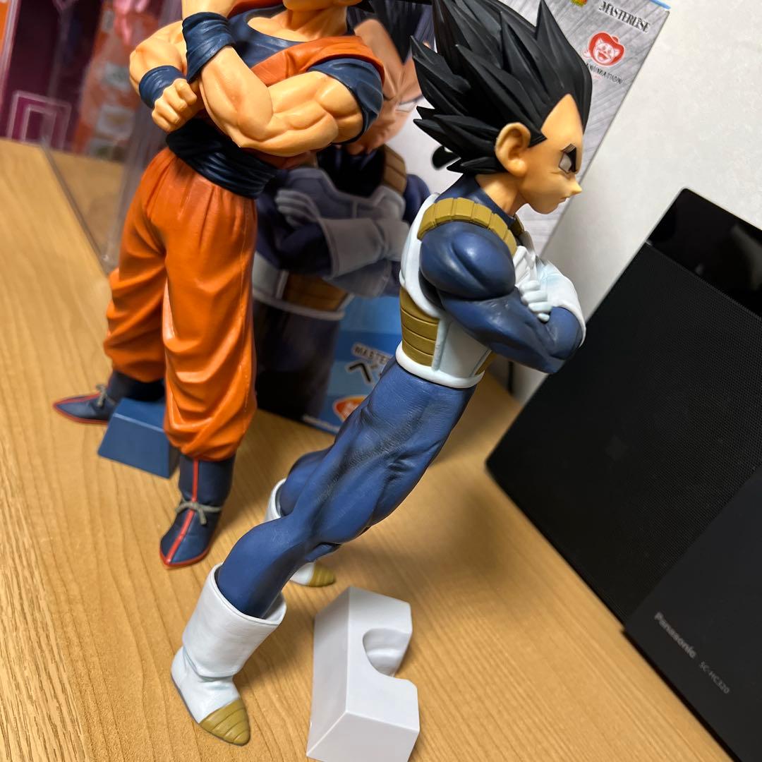 ドラゴンボール一番くじSTRONG CHAINS孫悟空 ・ベジータフィギュア