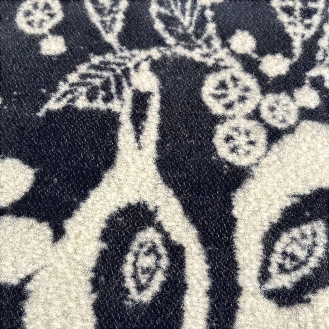 最終お値下げ　ミナペルホネン ブランケット　carnival ネイビー