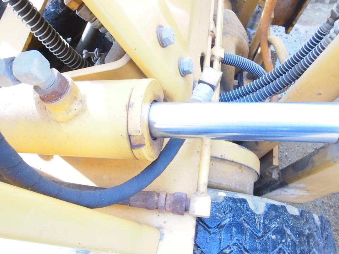 除雪に最高！コマツフォークリフトヒンジ、バケット付き、富山、石川金沢引き取り限定