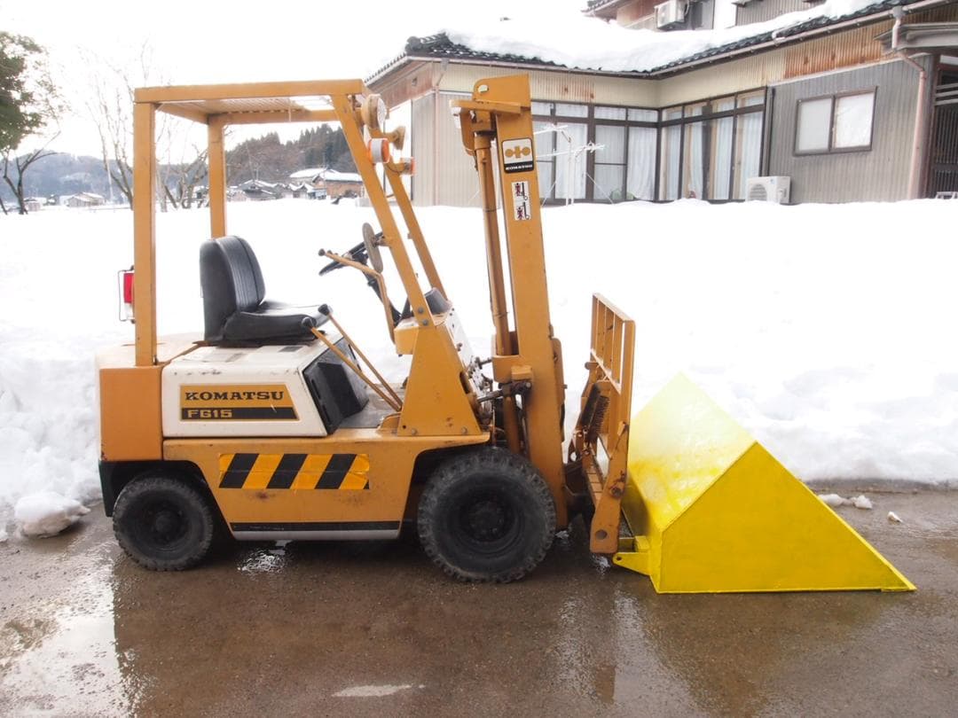 除雪に最高！コマツフォークリフトヒンジ、バケット付き、富山、石川金沢引き取り限定