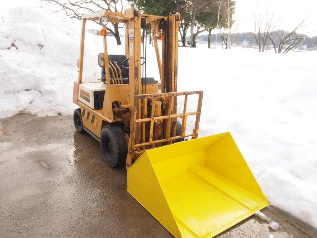 除雪に最高！コマツフォークリフトヒンジ、バケット付き、富山、石川金沢引き取り限定