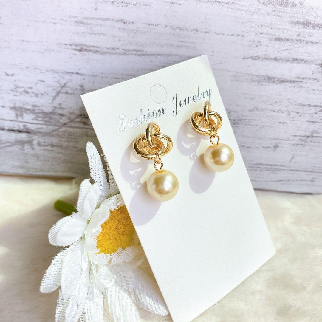 ハンドメイドピアス　No.1527