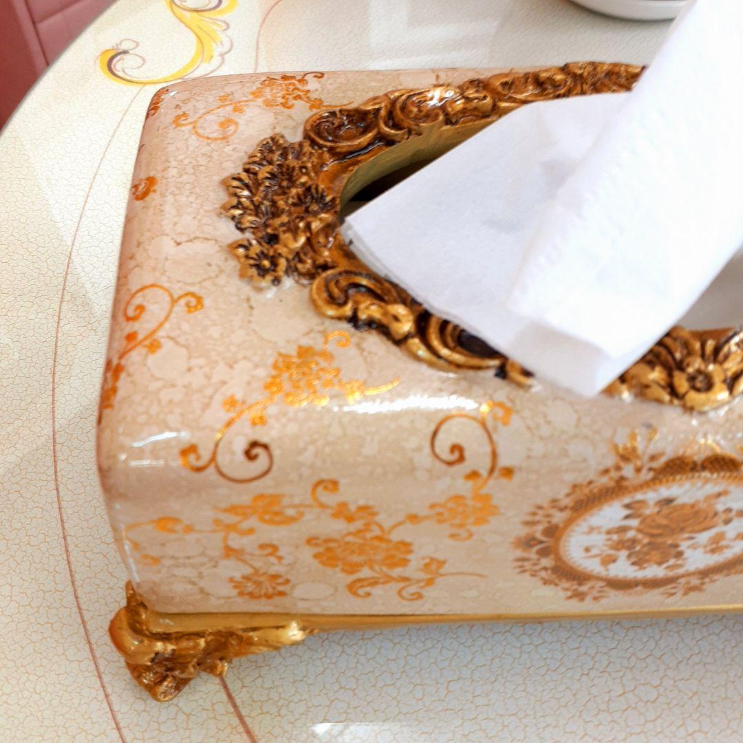 輸入雑貨　シノワズリ　『薔薇のティッシュBOX陶器』　ゴールド　薔薇柄　リビング