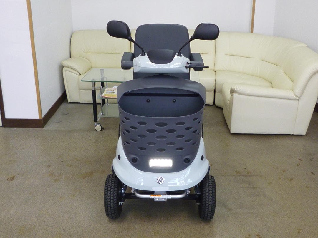 ほぼ全国送込♪新車レベル ET4DB現行セニアカー電動四輪車いすシニアカー愛媛