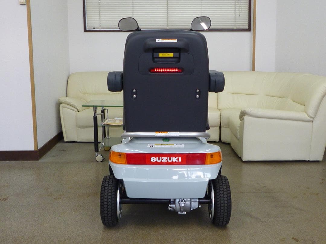 ほぼ全国送込♪新車レベル ET4DB現行セニアカー電動四輪車いすシニアカー愛媛