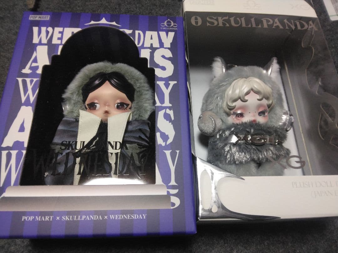 スカルパンダxg,ウェンズデー新品未開封SKULLPANDA SKULLPANDA x Wednesday ぬいぐるみ (ネヴァーモア学園制服バージョン