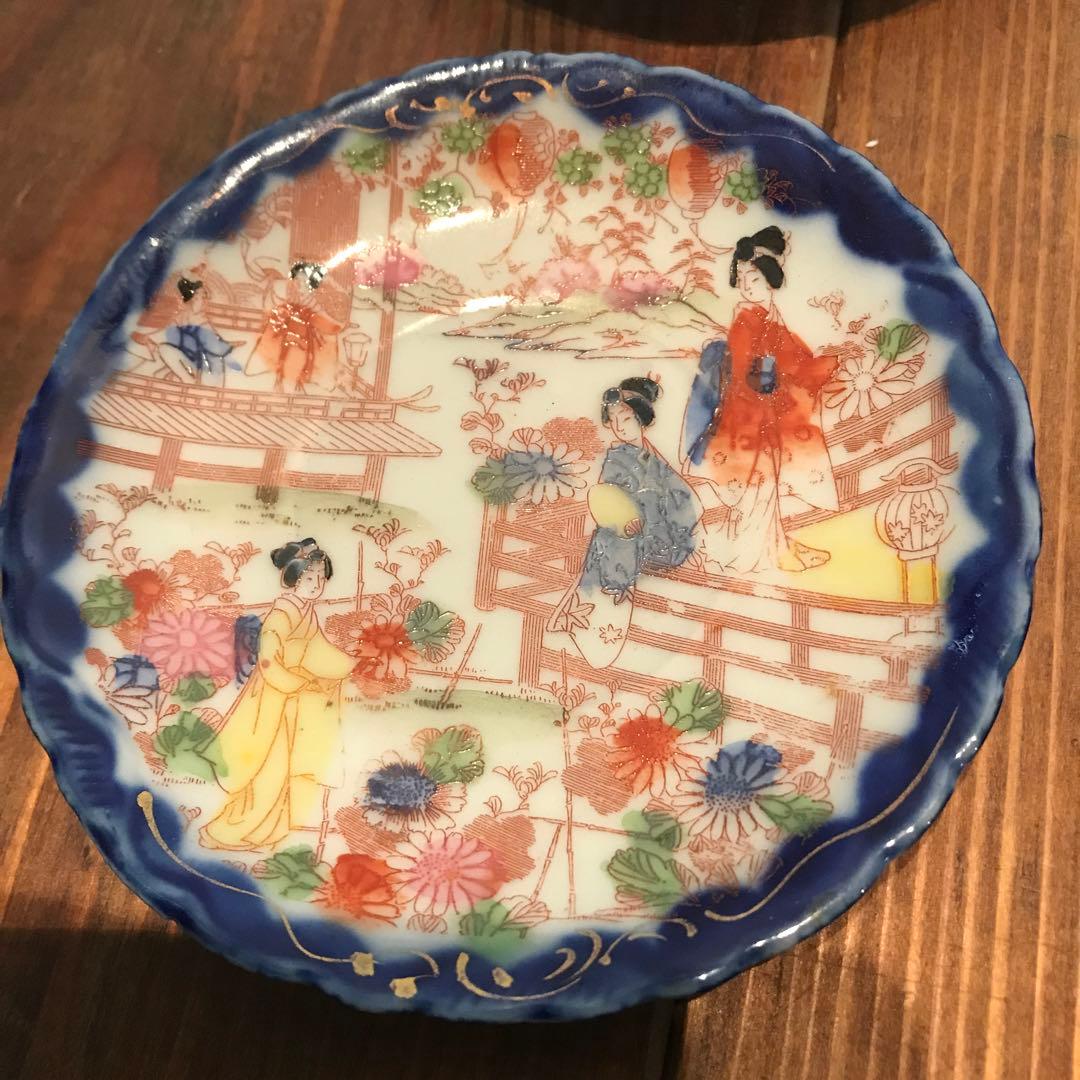 美品　陶芸　希少　年代物　青絵皿　菊花　銘々皿　丁寧に描れた　華やかな　薄い作り