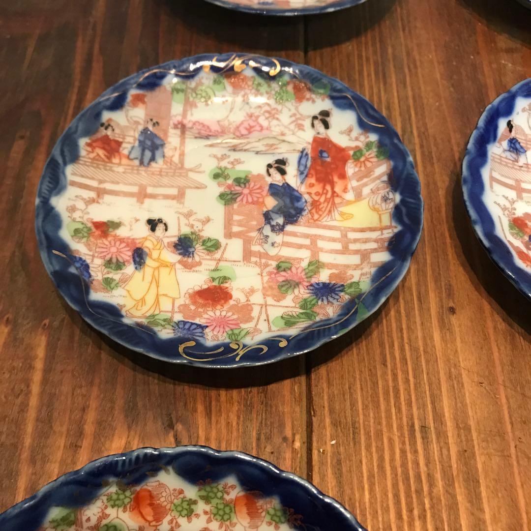 美品　陶芸　希少　年代物　青絵皿　菊花　銘々皿　丁寧に描れた　華やかな　薄い作り