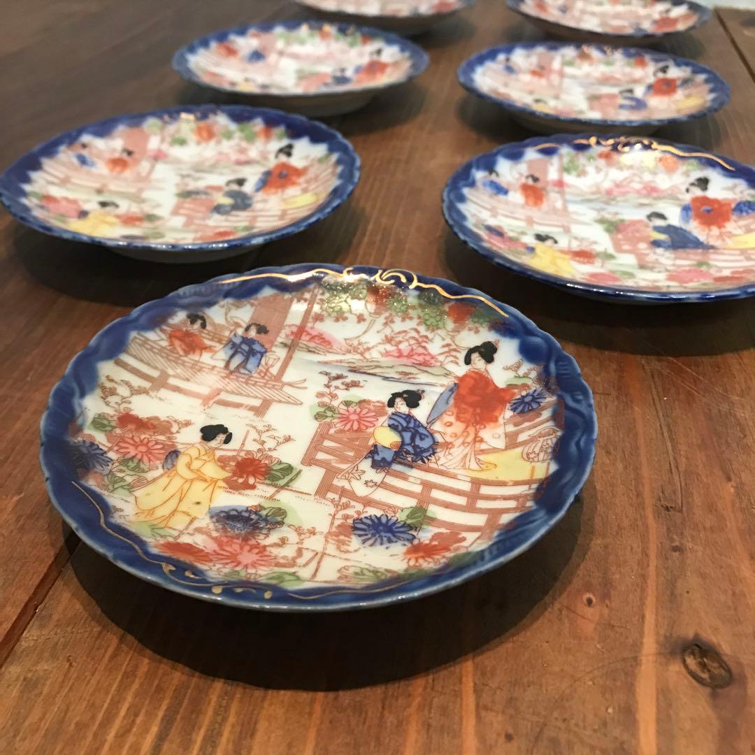 美品　陶芸　希少　年代物　青絵皿　菊花　銘々皿　丁寧に描れた　華やかな　薄い作り