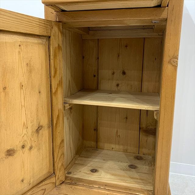 ペニーワイズオールドパインサイドキャビネット（右開き）