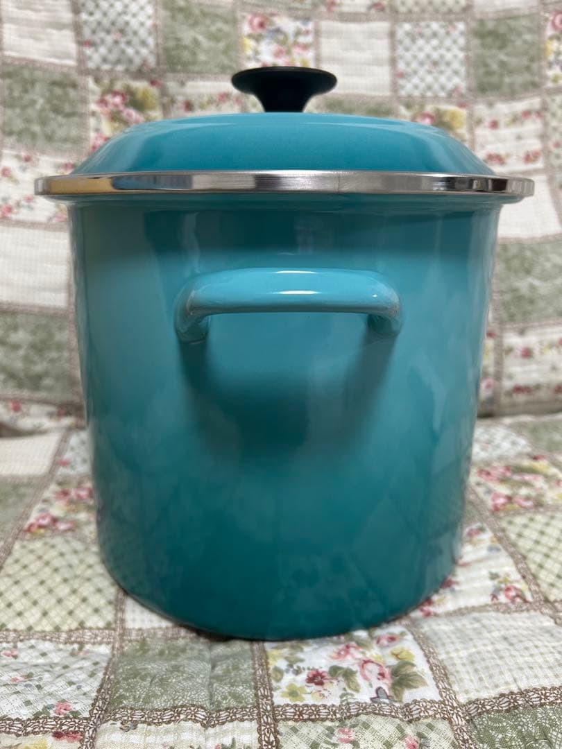 【箱無し・未使用】ル・クルーゼ　ストックポット 22cm