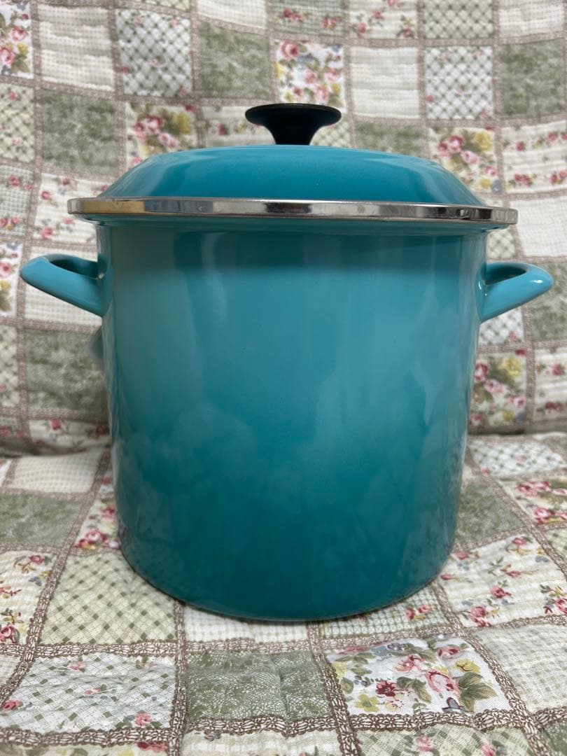 【箱無し・未使用】ル・クルーゼ　ストックポット 22cm