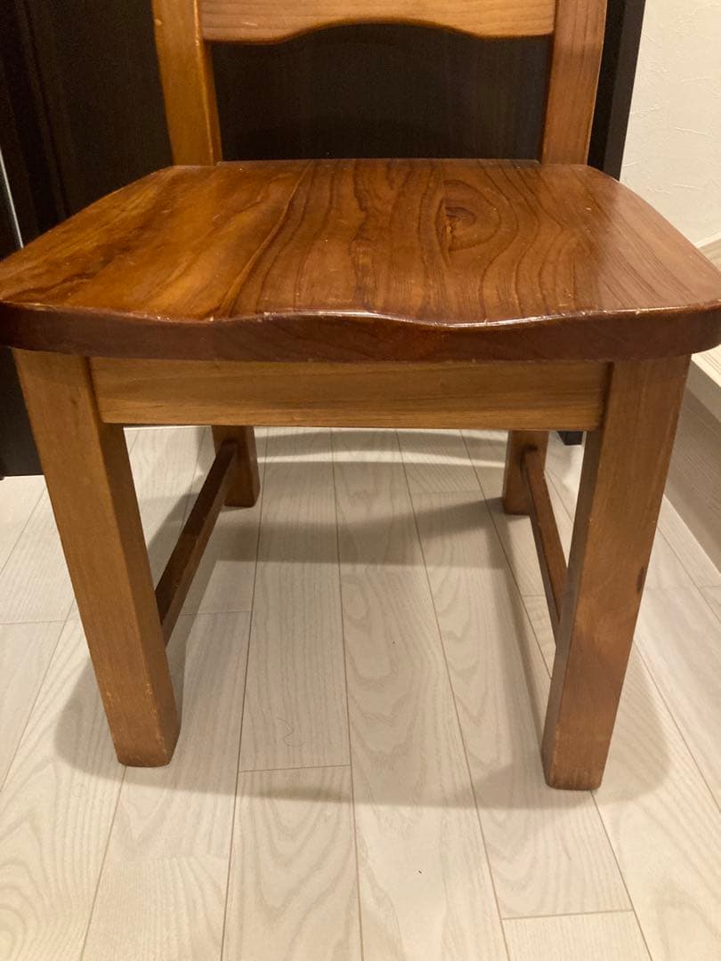 アンティーク　ビンテージ　木製ブラウンチェア 背もたれ3段　1脚