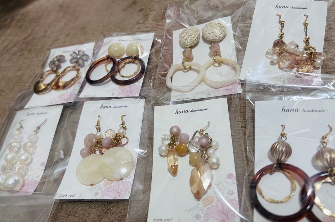 【SALE】ハンドメイドピアス 90点まとめ売り ハンドメイドアクセサリー