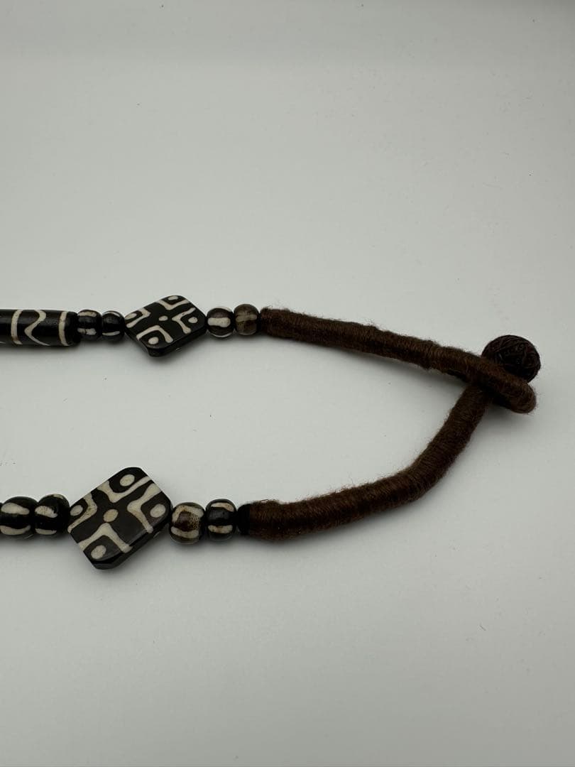 ☆天然石☆ 蔵伝 チベット 收藏品 稀少品（風化西アジア天珠）西アジアスタイル