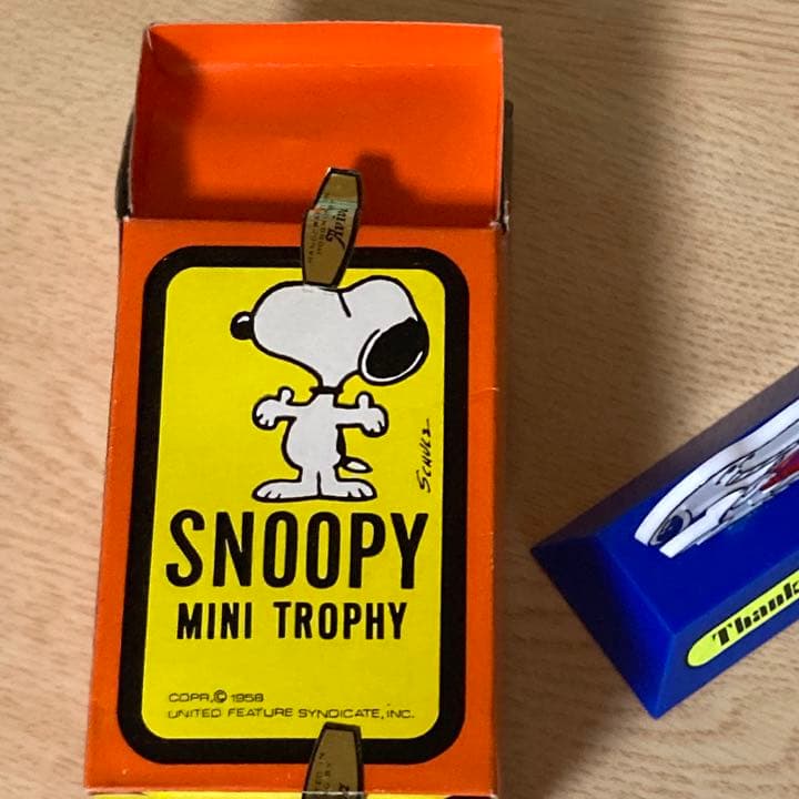 ヴィンテージ SNOOPY トロフィー AVIVA 箱付