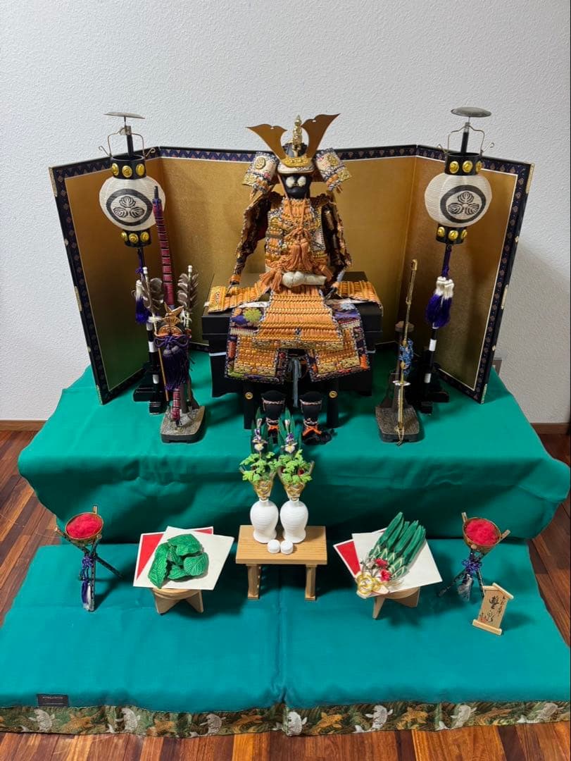 昭和レトロ アンティーク 京都島津【五月人形】豊泉作 金屏風 毛氈付