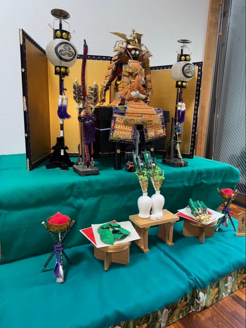 昭和レトロ アンティーク 京都島津【五月人形】豊泉作 金屏風 毛氈付