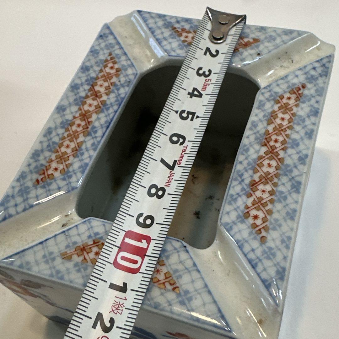 古い灰皿　別の箱付き　柿右衛門 有田焼？