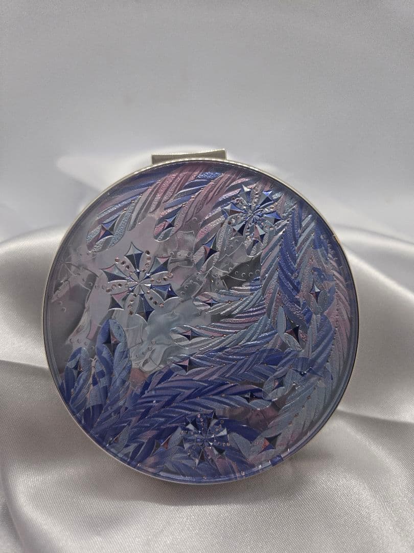 Show Beauty プレストパウダー本体とおまけ