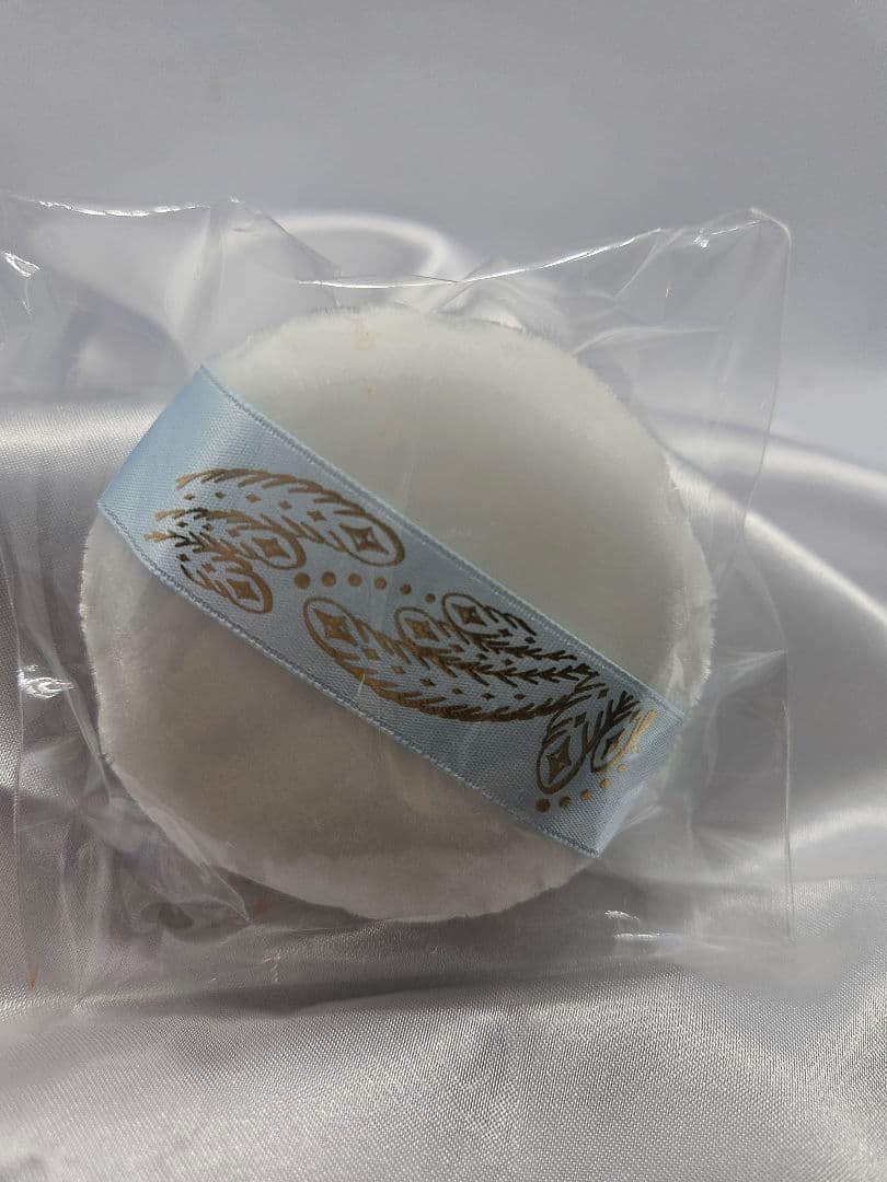 Show Beauty プレストパウダー本体とおまけ