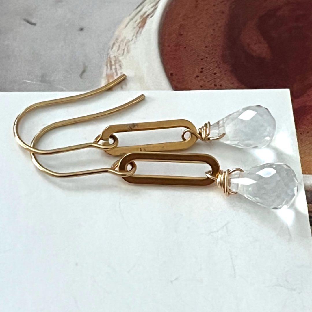 1点作品☆ パーツアレンジさ水晶ピアス　イヤリングに変更可能☺︎