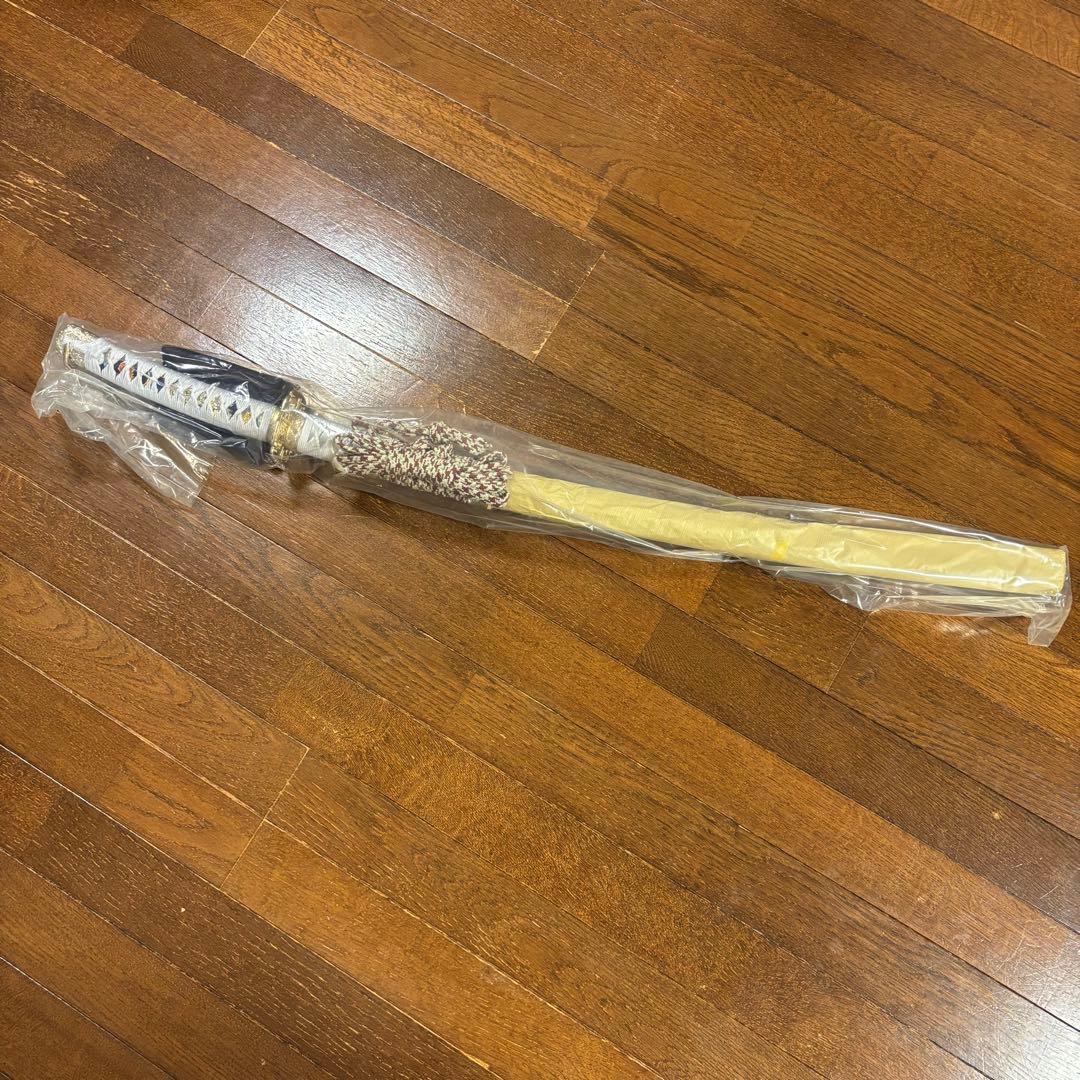 三條小鍛冶宗近本店 受注生産 模造刀 鶴丸国永 - メルカリ